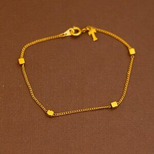 7 inch, Vintage Cross Charm Gold Tone Curb Chain Elegant Bracelet - U30